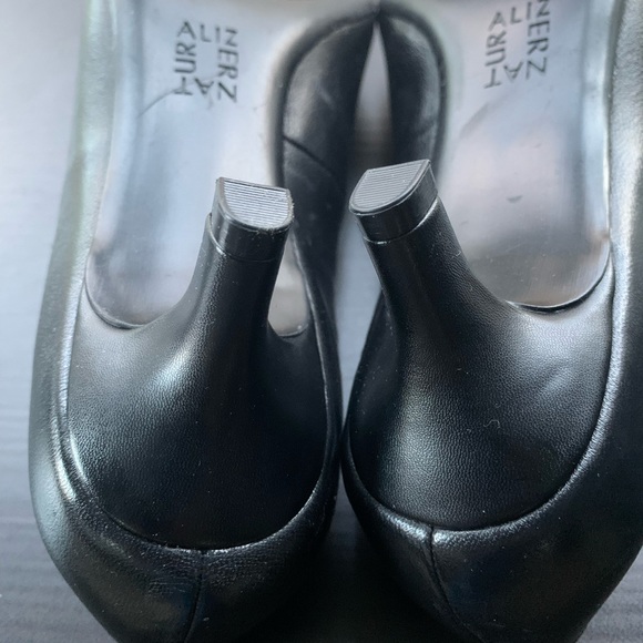 Naturalizer Black Kitten Pumps Women - Picture 4 of 12